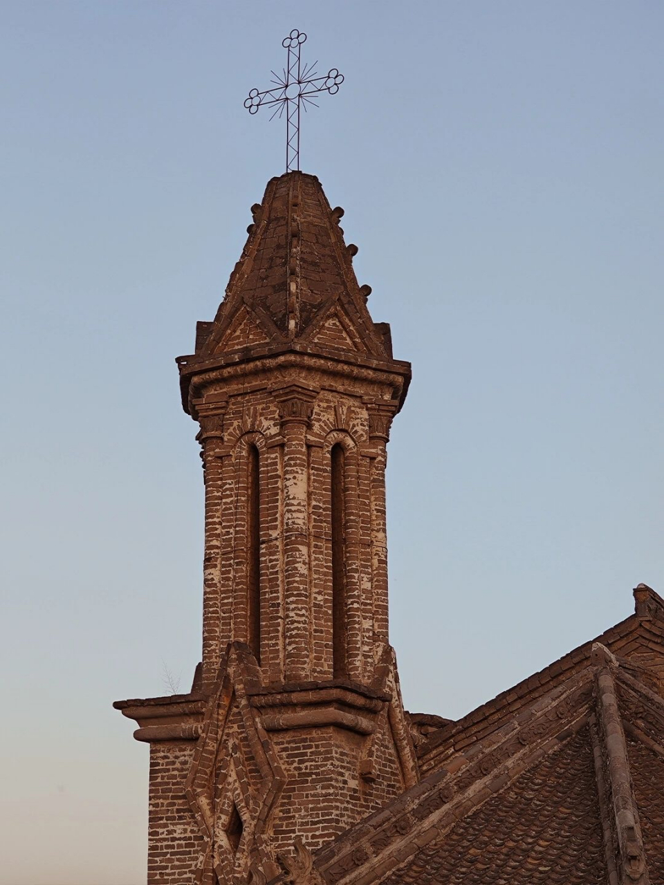 中西合璧,山西最完好的一座古堡式教堂 晋城泽州县大箕玫瑰圣母教堂