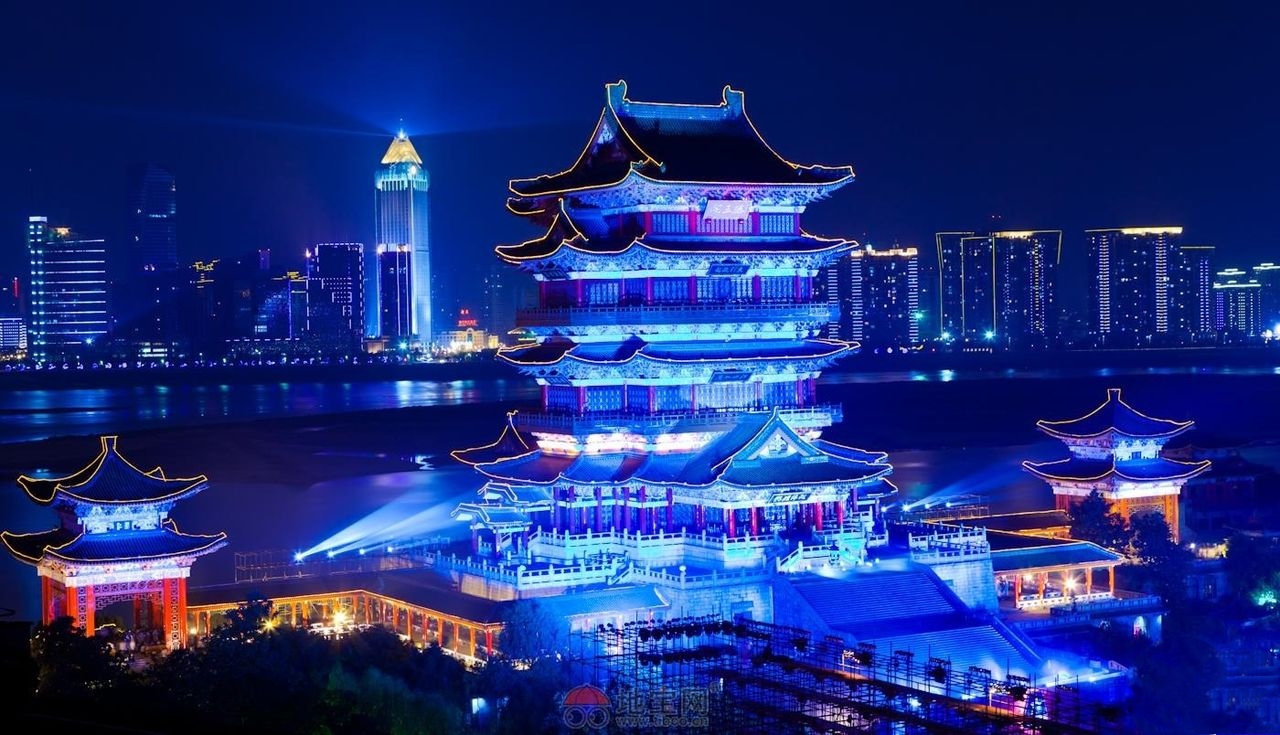 江南名楼滕王阁的夜景是如此惊艳