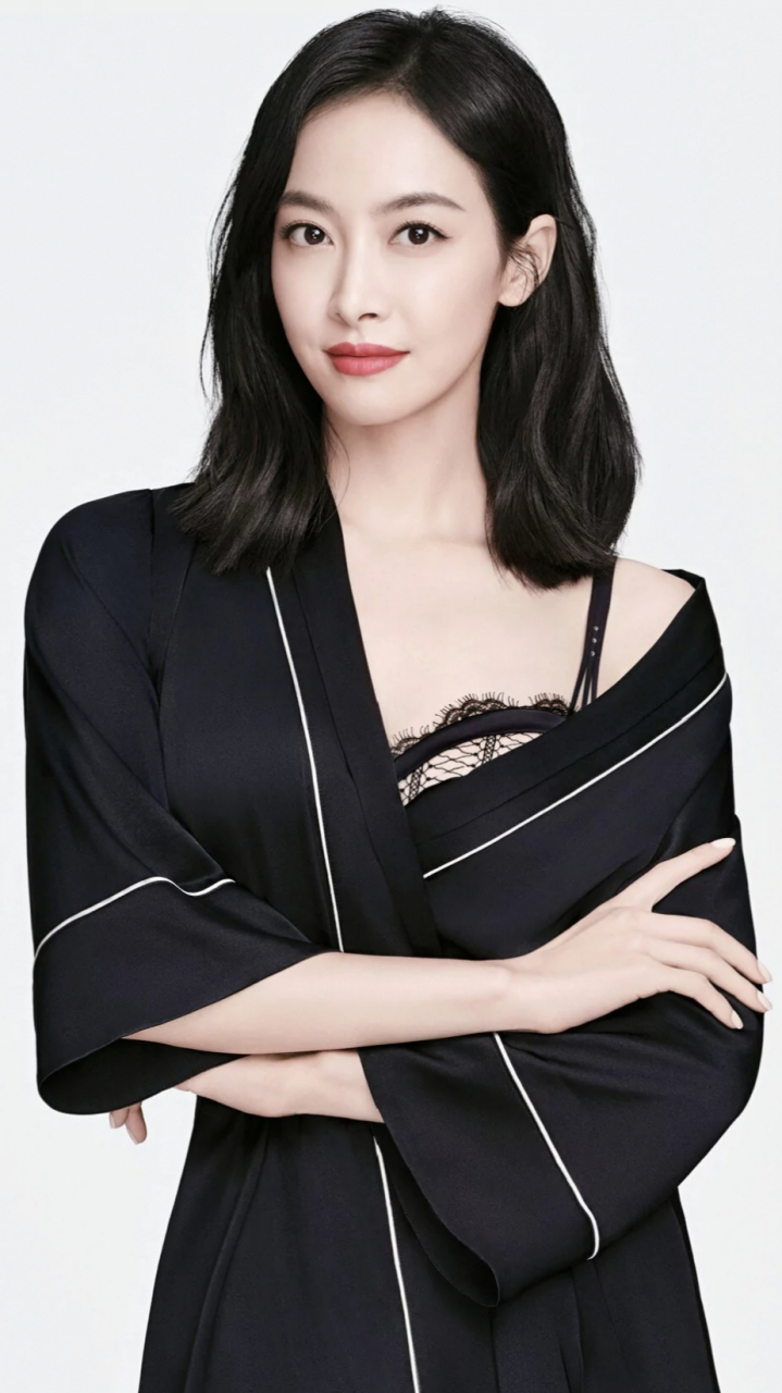 宋茜(victoria song),1987 年 2 月 2 日出生于中国山东省青岛市,是一