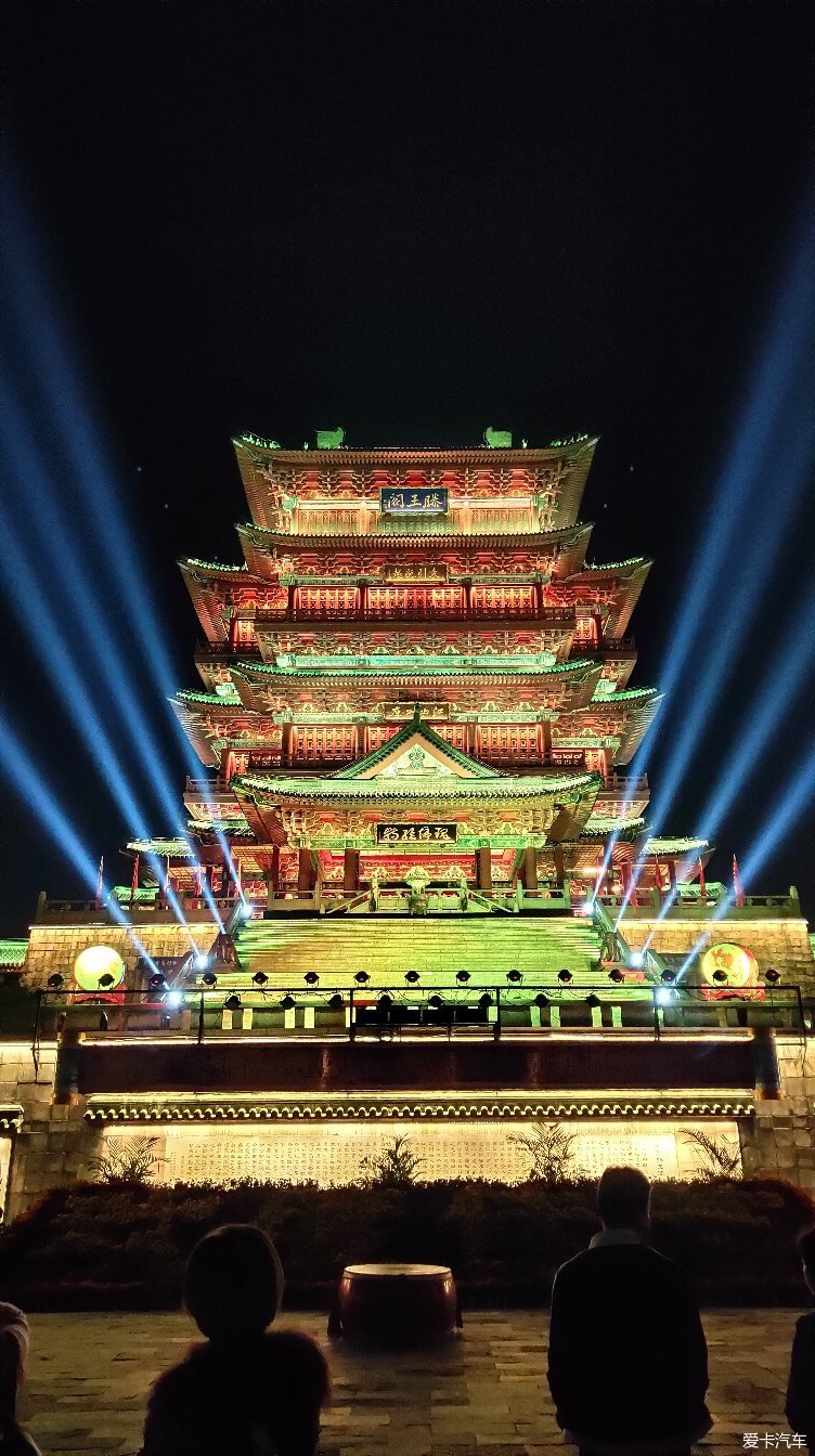 江南名楼滕王阁的夜景是如此惊艳