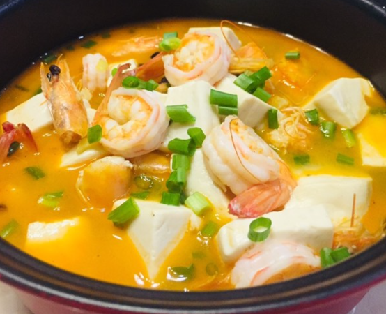 鲜虾豆腐煲这么做太美味了,食材简单,荤素搭配还鲜嫩入味