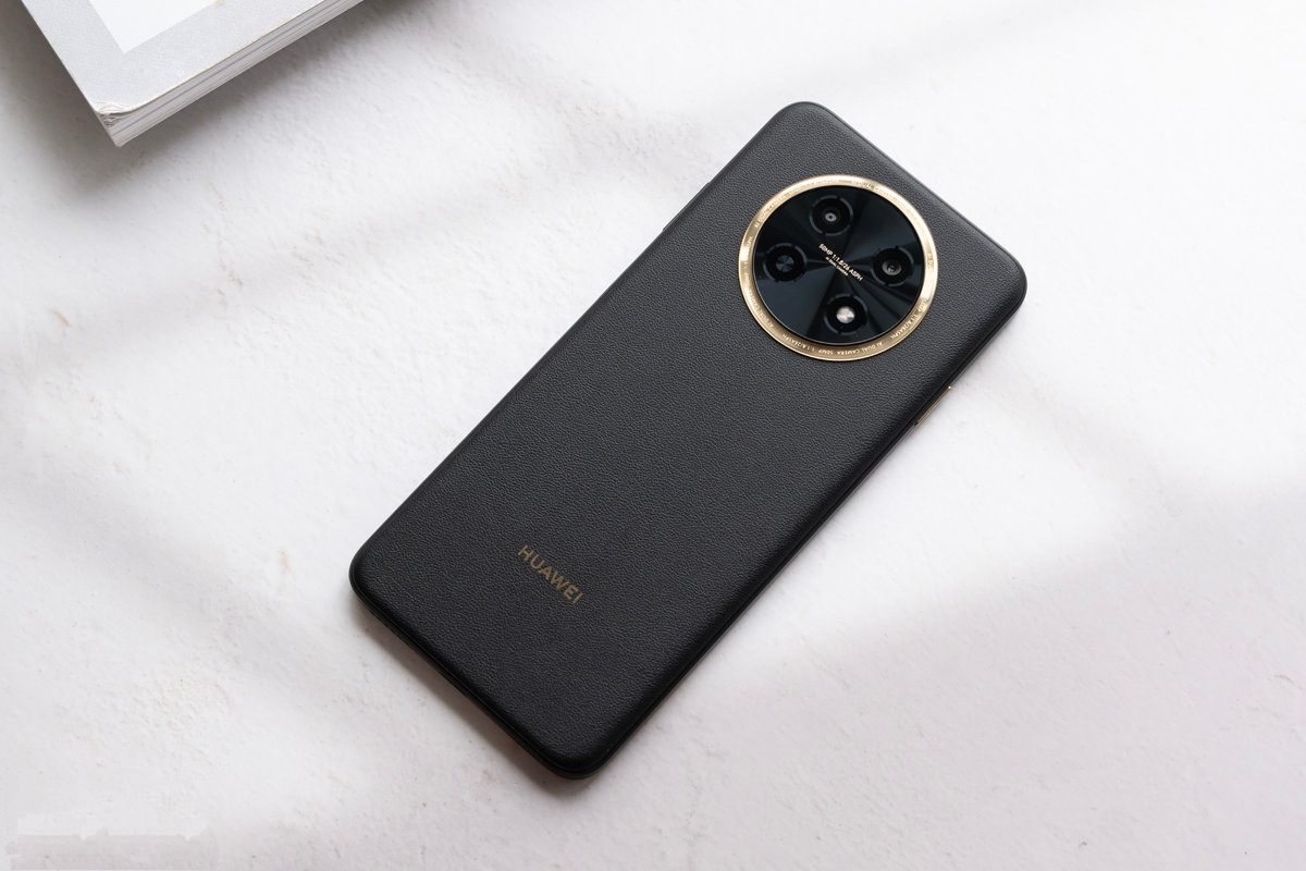 0 7000mah大电池,华为千元机开始清仓