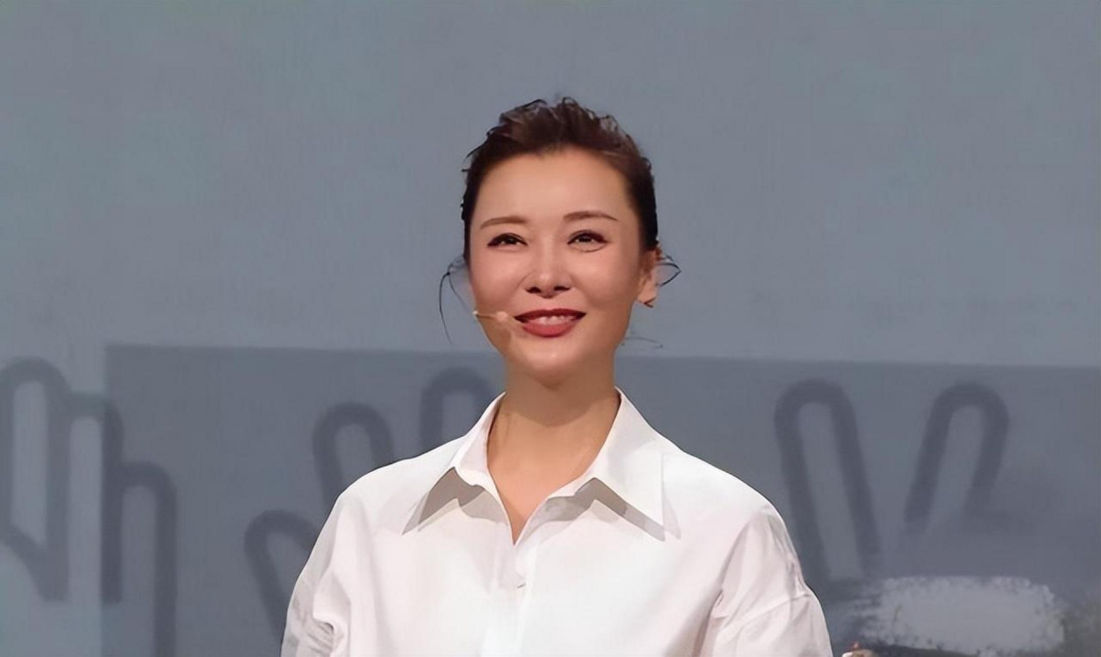 不婚女王柯蓝:出身名门,历经磨难,勇敢拒绝婚姻,独立于世,成为当代