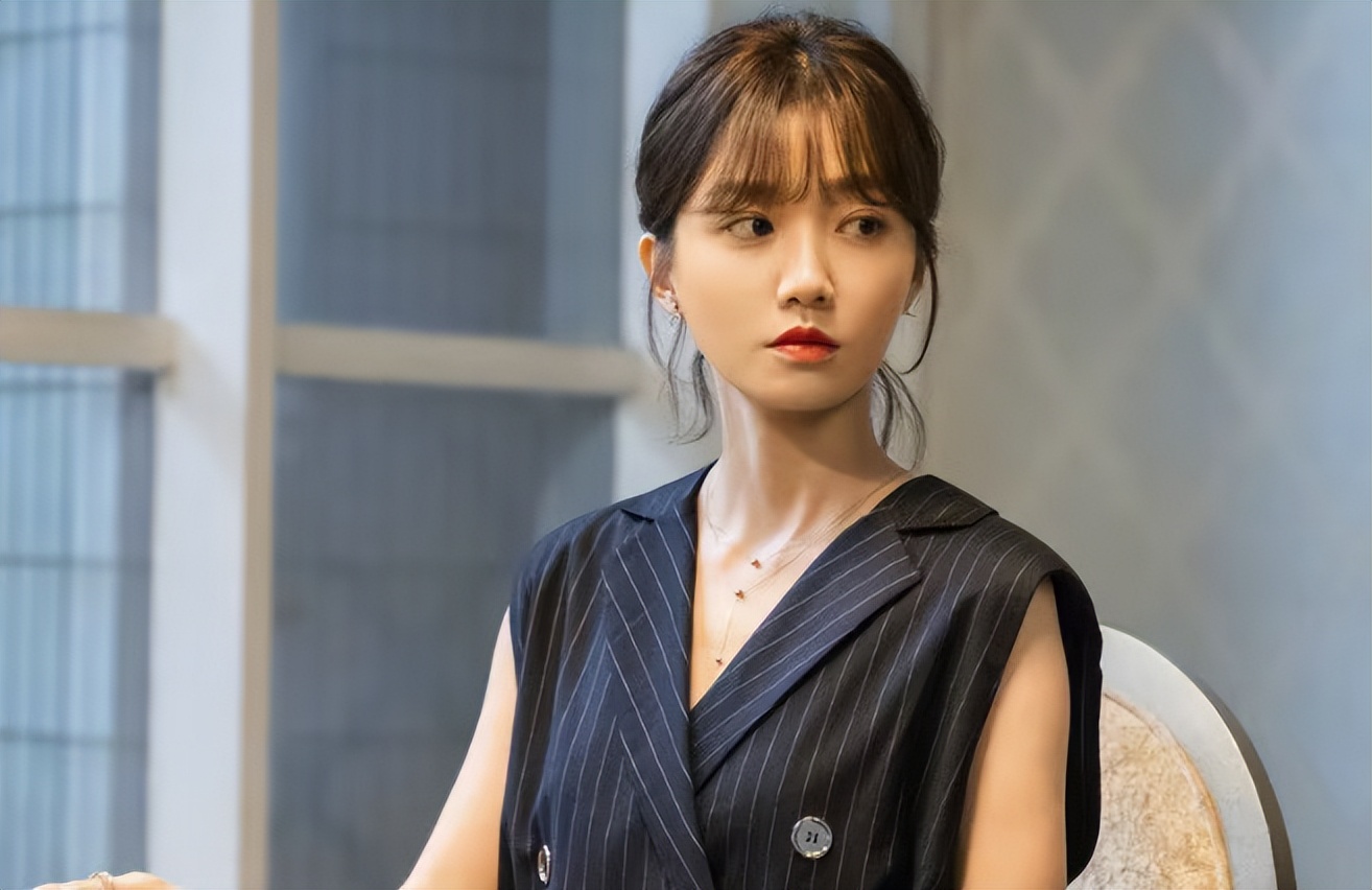 湖南卫视再现"王炸"剧!开播12天夺周榜第1,演员阵容备受瞩目