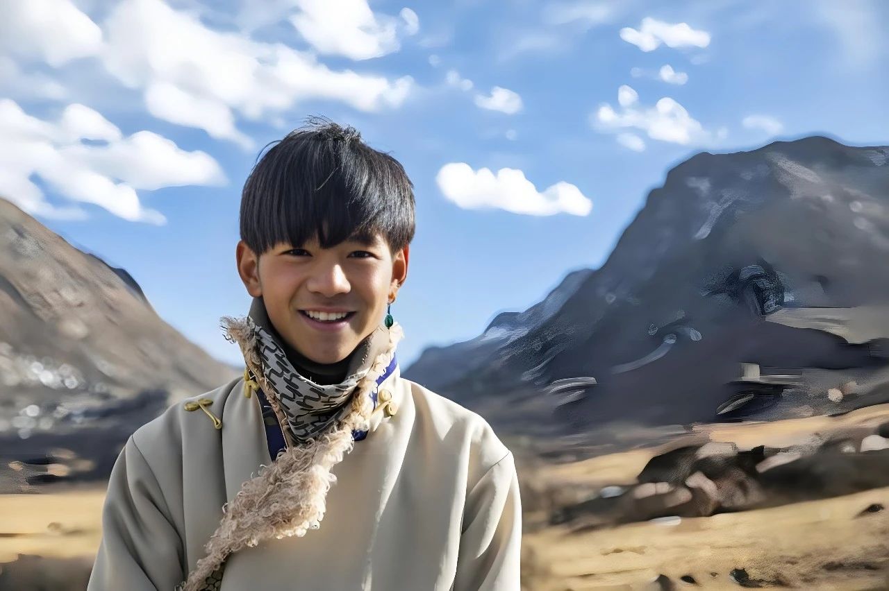 凭什么理塘丁真可以出圈,河南的"妲己"就被骂上热搜?