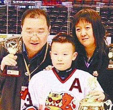 英达:收回儿子巴图的姓氏,让前妻宋丹丹颜面扫地,只怪他太无情