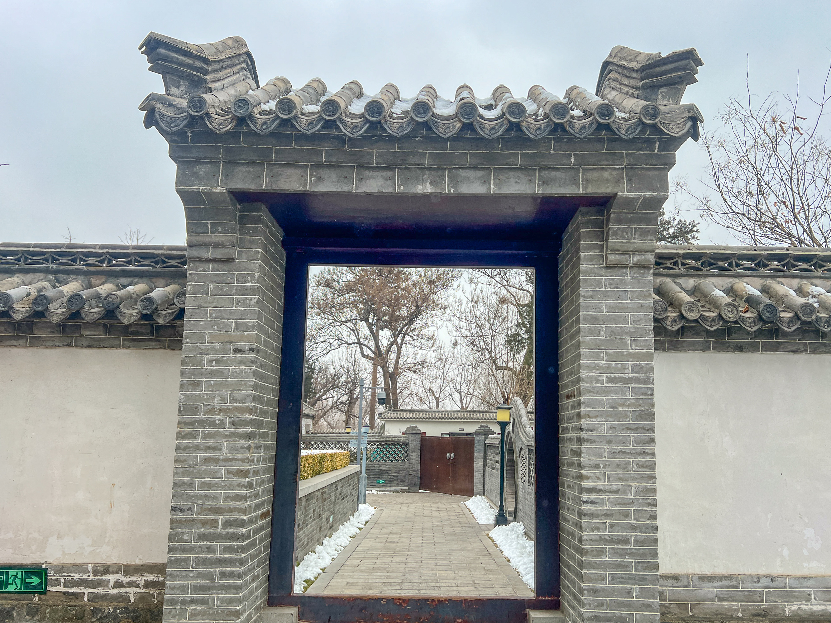 济南华阳宫古建筑群位于华不注山南麓,始建年代可追溯到晋代,距今已逾