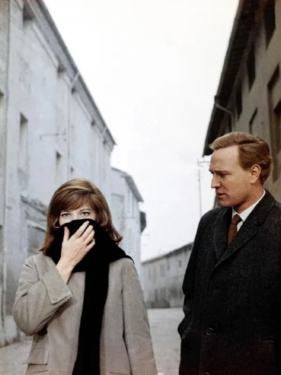 电影:《红色沙漠》  类型:剧情  时长:117分钟