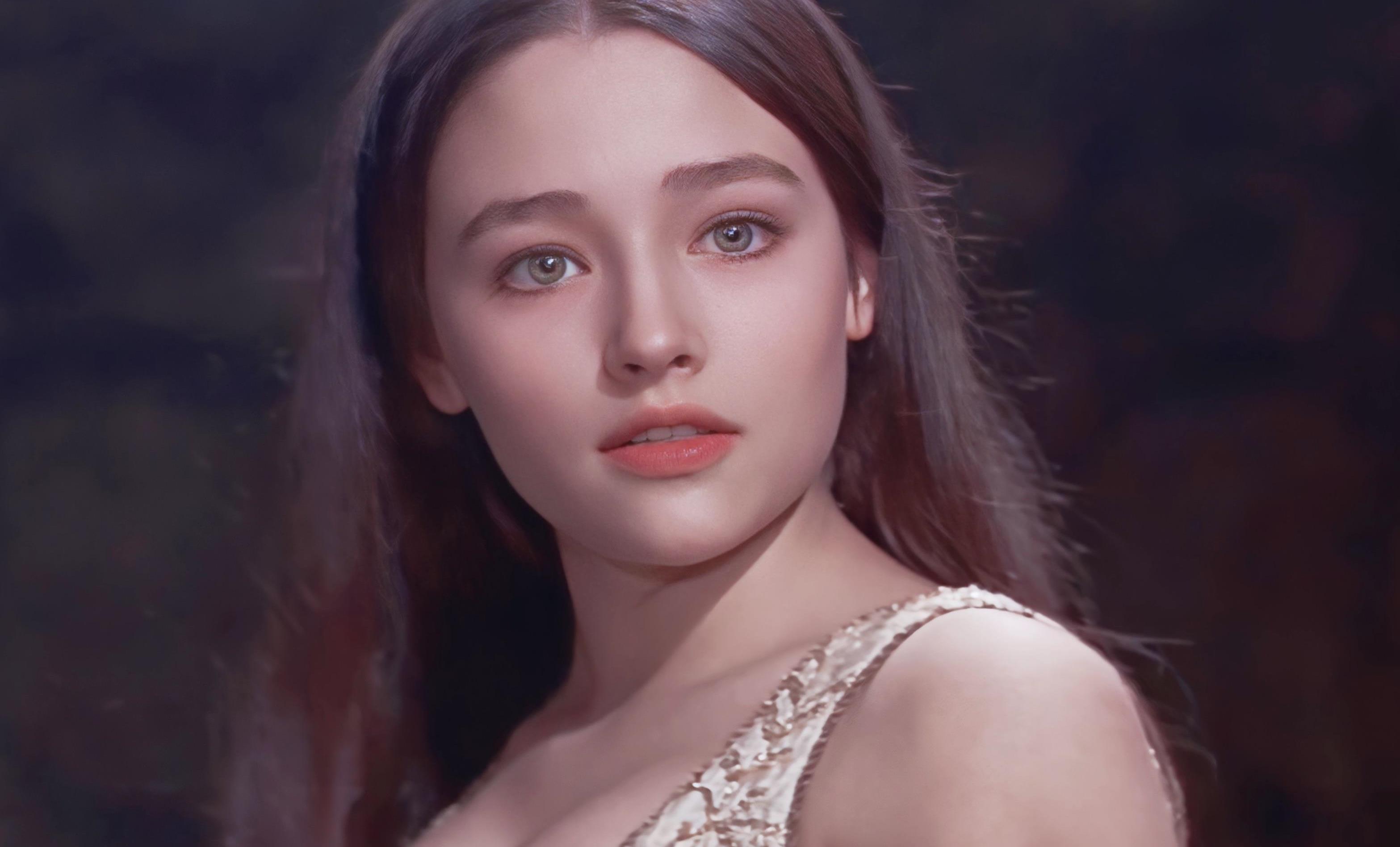 为艺术献身的女星——"暗黑萝莉"英迪娅·埃斯利