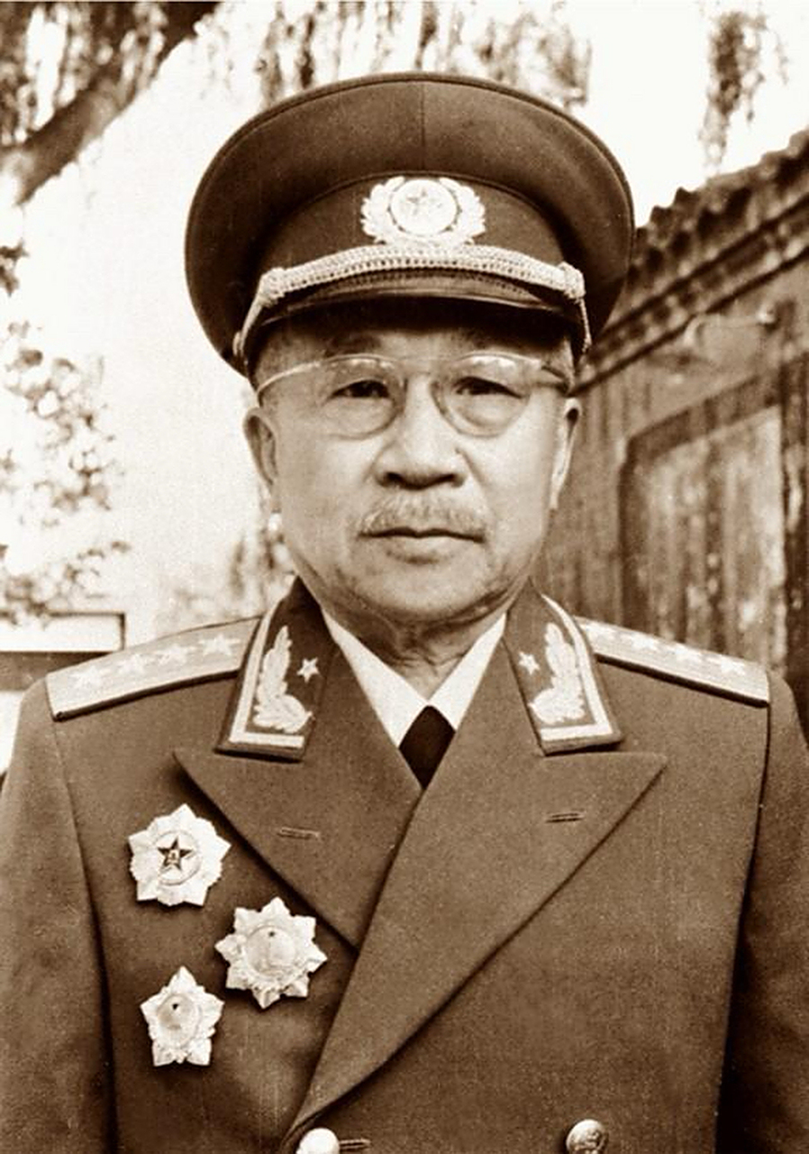 开国将帅(17):张云逸大将  张云逸,原名张运镒,又名张胜之.