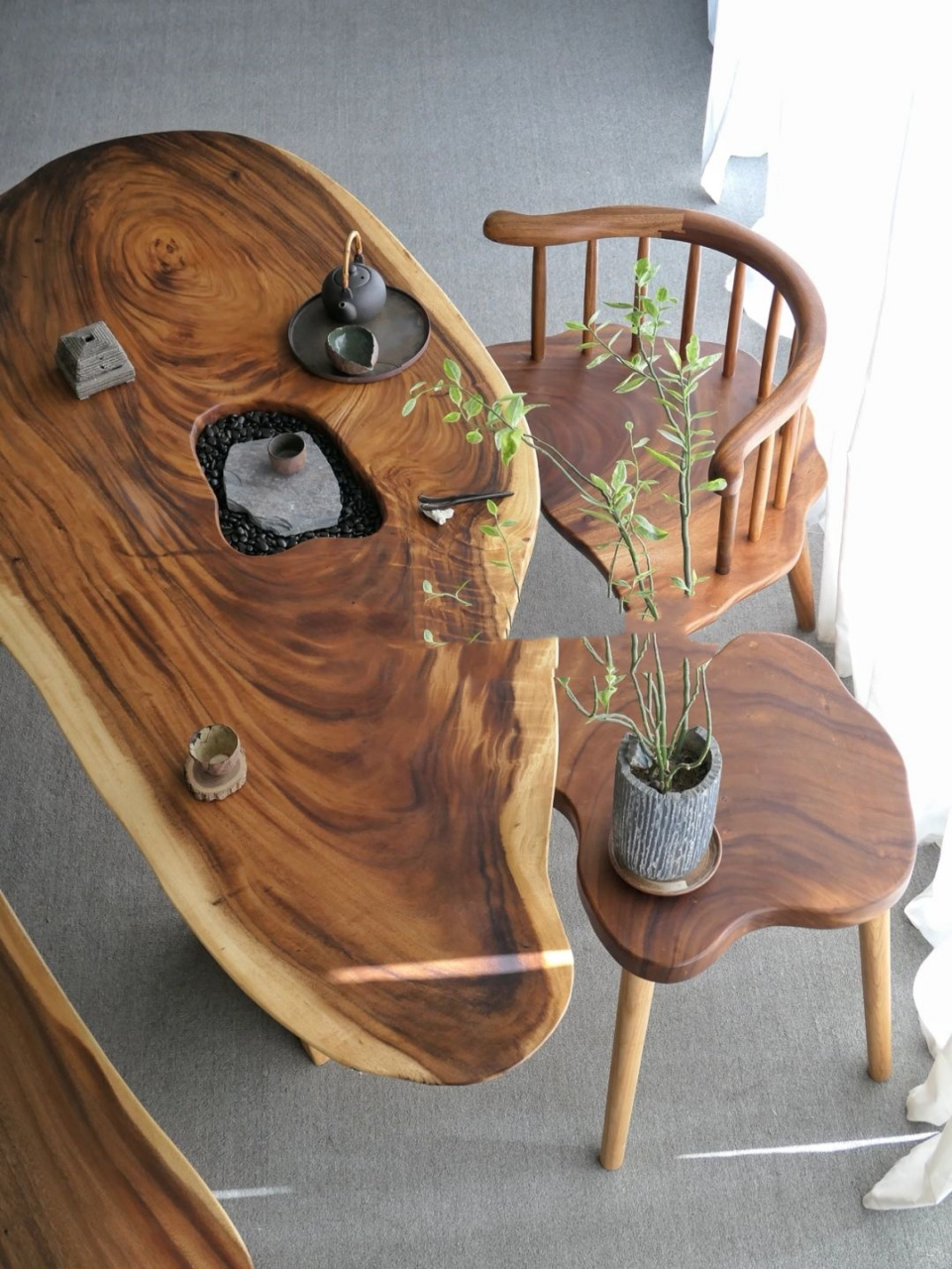 这款被无数人追问的树洞原木茶桌,是如何颠覆传统惊艳世人的  今天要