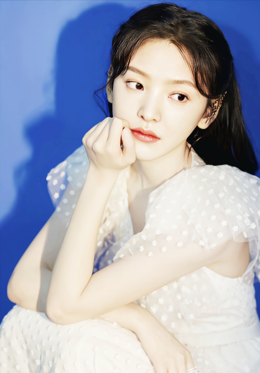 戚薇的率真,刘诗诗的温婉,章若楠的清新,张馨予的妩媚,每一张壁纸都是