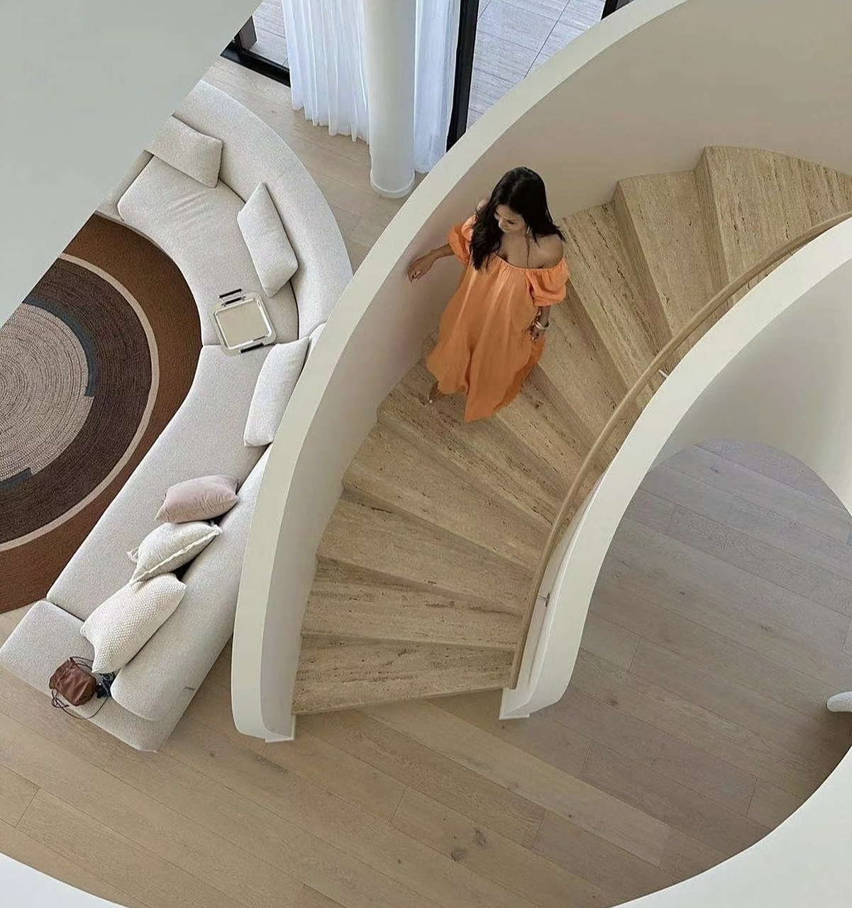 豪门贵妇孙芸芸新买的澳洲豪宅,这海景,这庭院简直了!