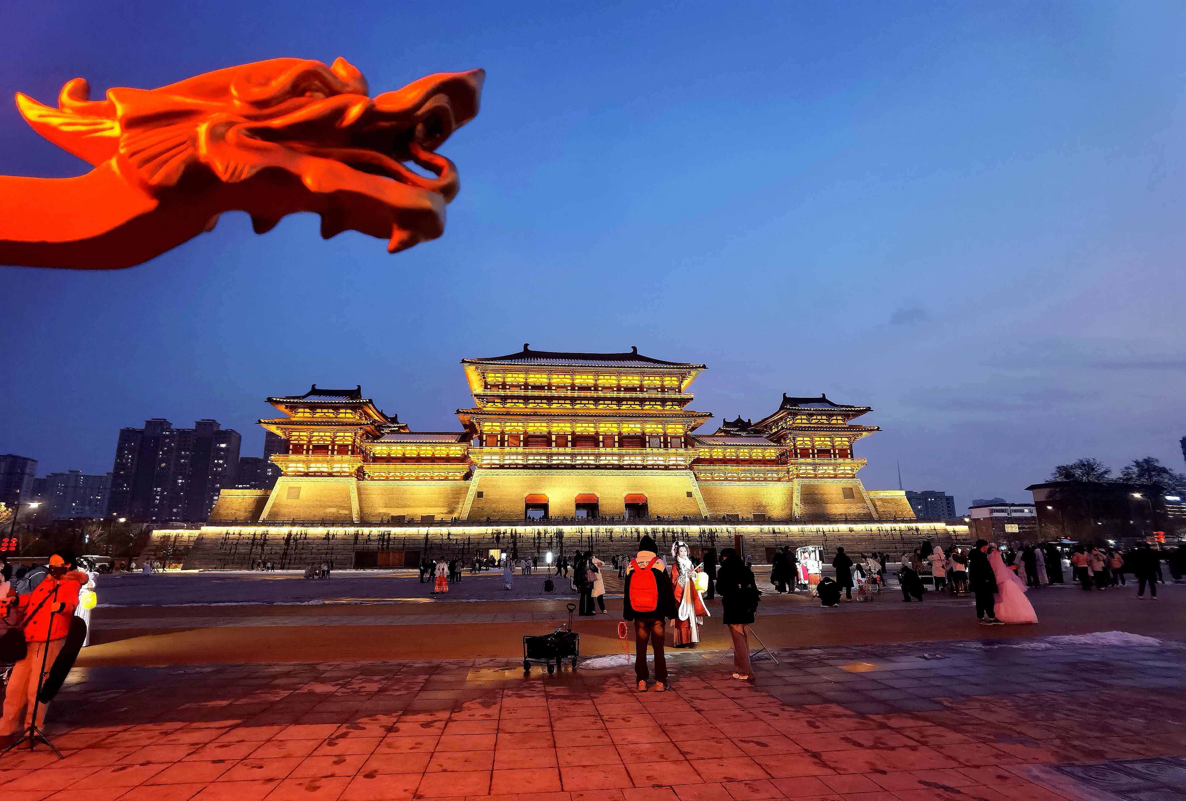 月光冬夜紫薇城  河南洛阳应天门广场,紫薇城一角的风光.