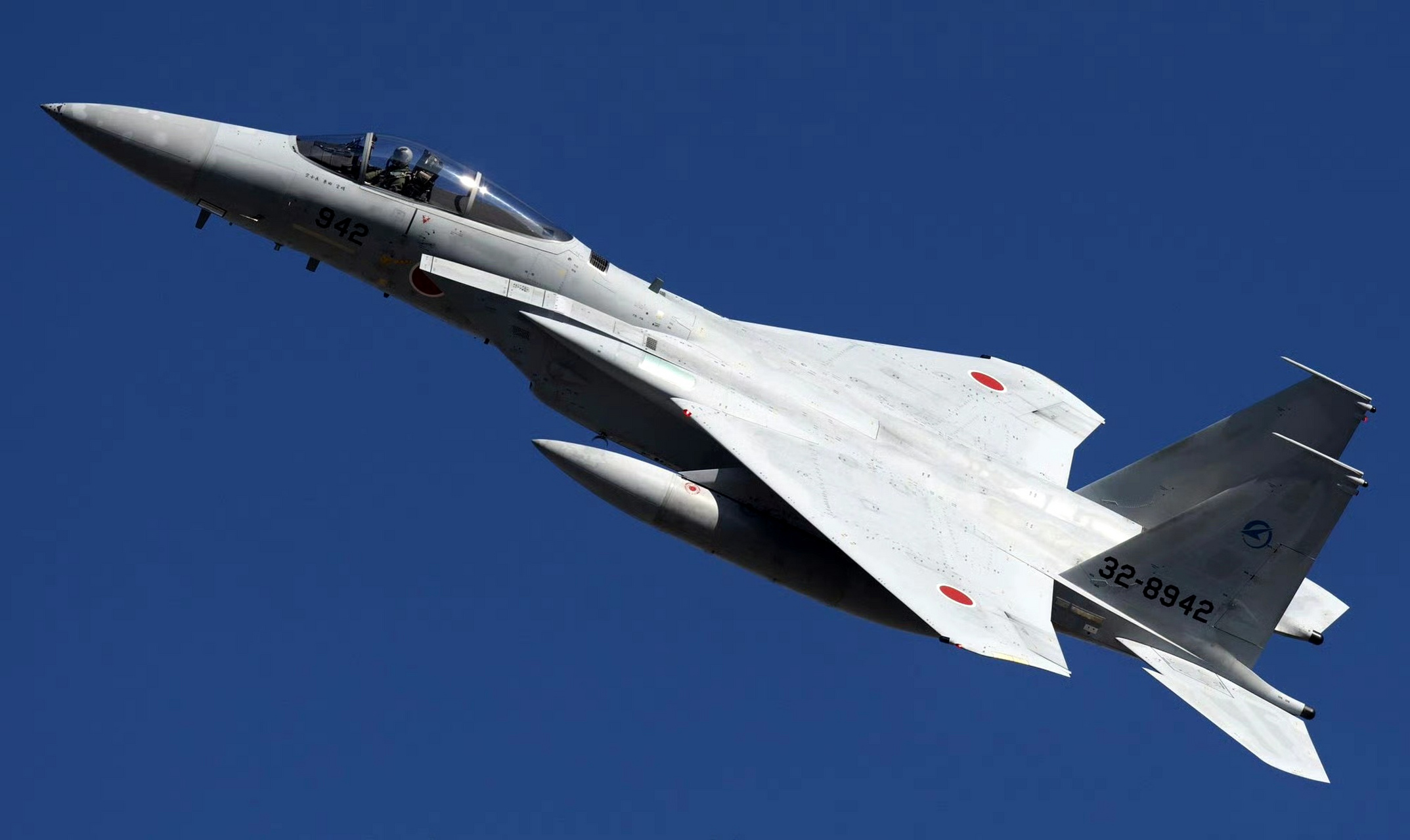 战机欣赏:岛国空自的f-15j战斗机,拍摄于岐阜基地,该机的机体寿命已经