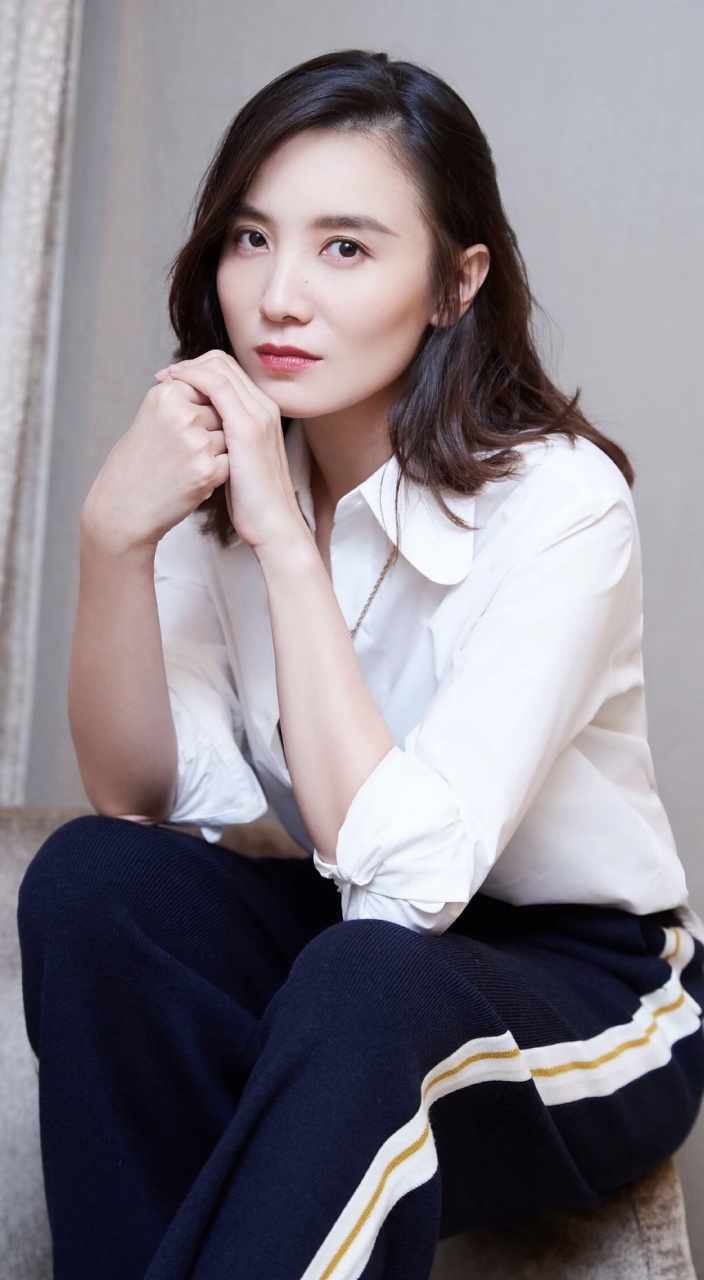 性感女神宋佳 高清手机壁纸  她的笑我是无法抗拒,眼神还那么迷人