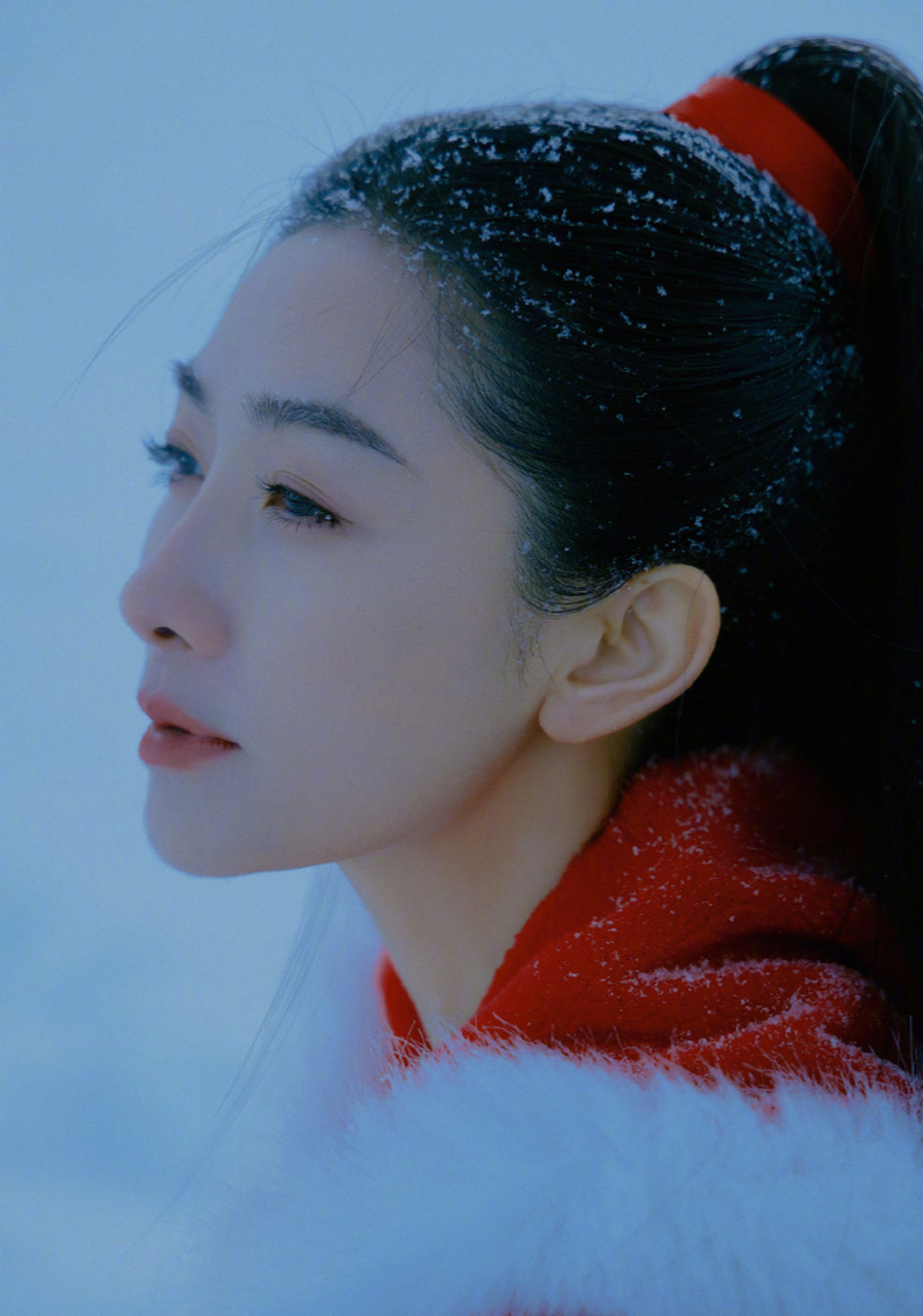 最近,我刷到了陶昕然的雪地大片,哇塞,简直美翻了!