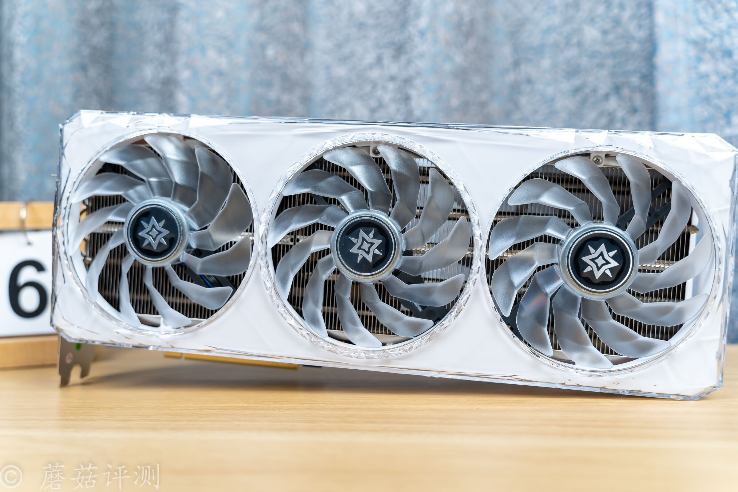 super一下,听说加量不加价?影驰rtx4070 super 星耀oc显卡 评测