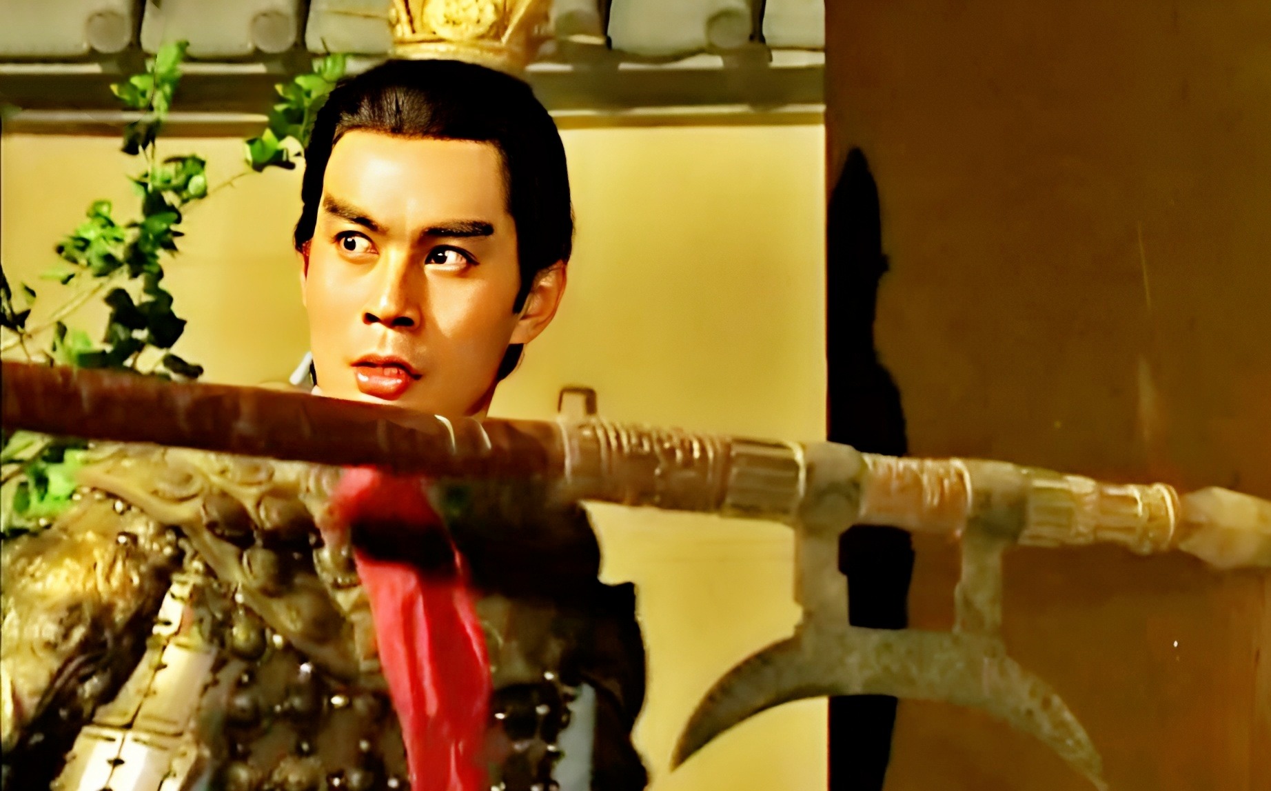 吕布被曹操高估:建安元年那场哗变,证明他武功不如关羽张飞赵云