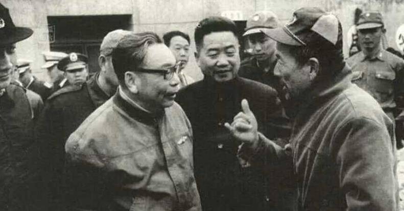 1952年刘青山因贪污被枪决,其子女长大后却要为父翻案,结局如何