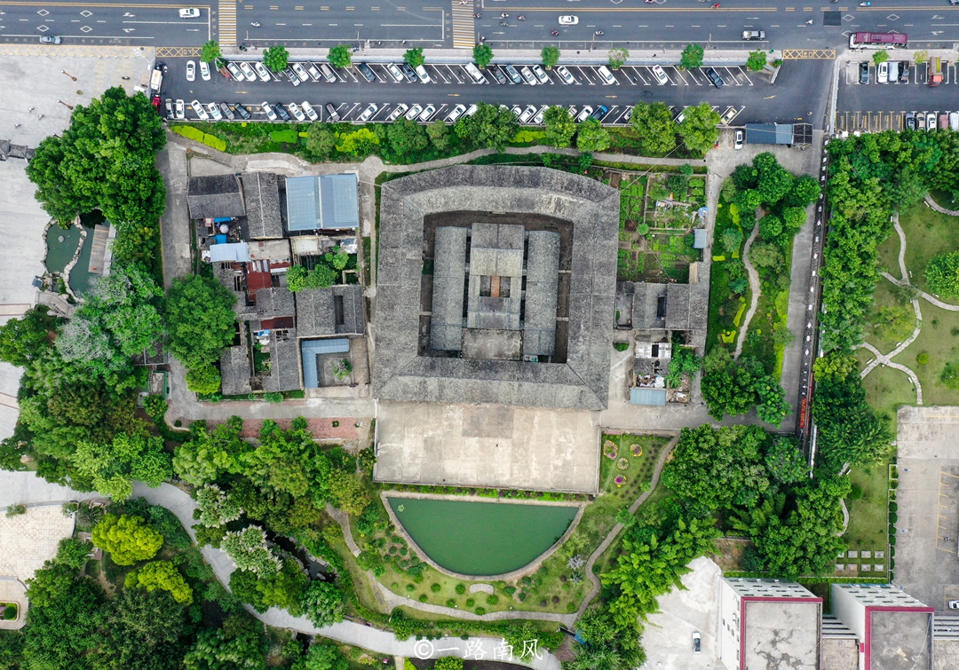 梅州位于广东东北部,是客家文化的.@一路南风的动态