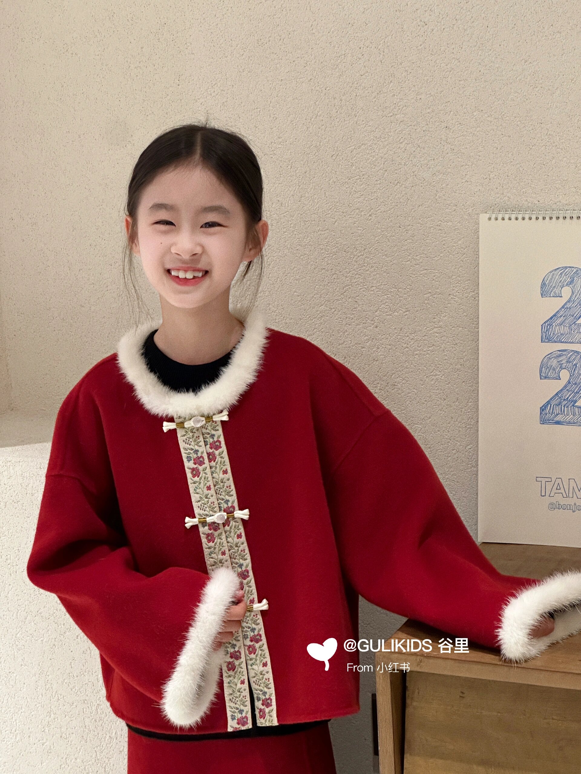 我女儿说有点过年那味了儿童穿搭