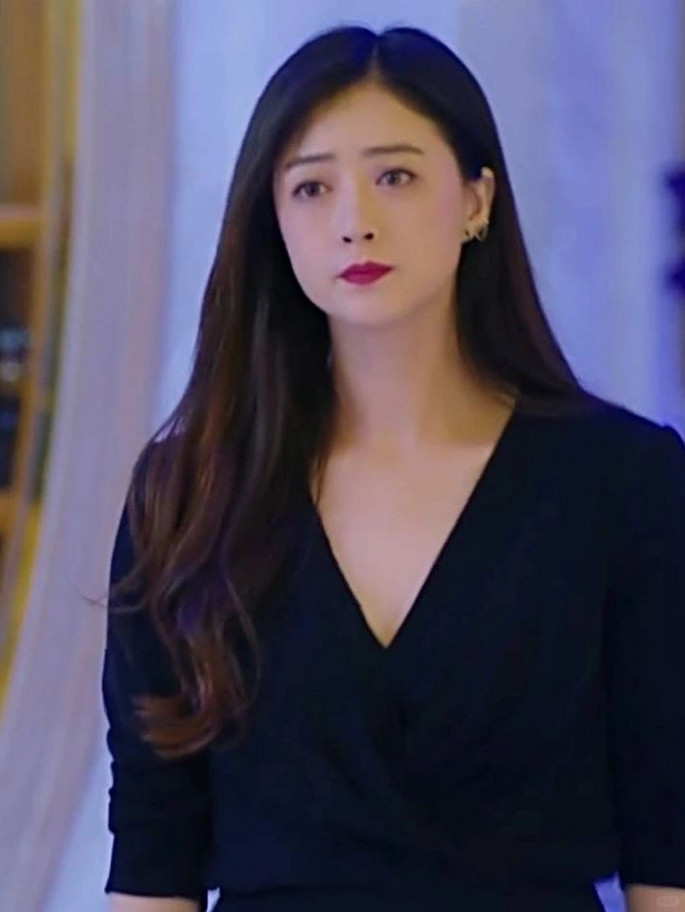 因为蒋欣,又追了一次《欢乐颂》,依然感觉还是樊胜美这样的女孩,更