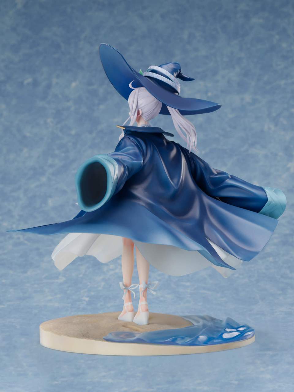  伊雷娜 夏日连衣裙ver. 1/7 手办> 售价22880日元(约1110人民币).