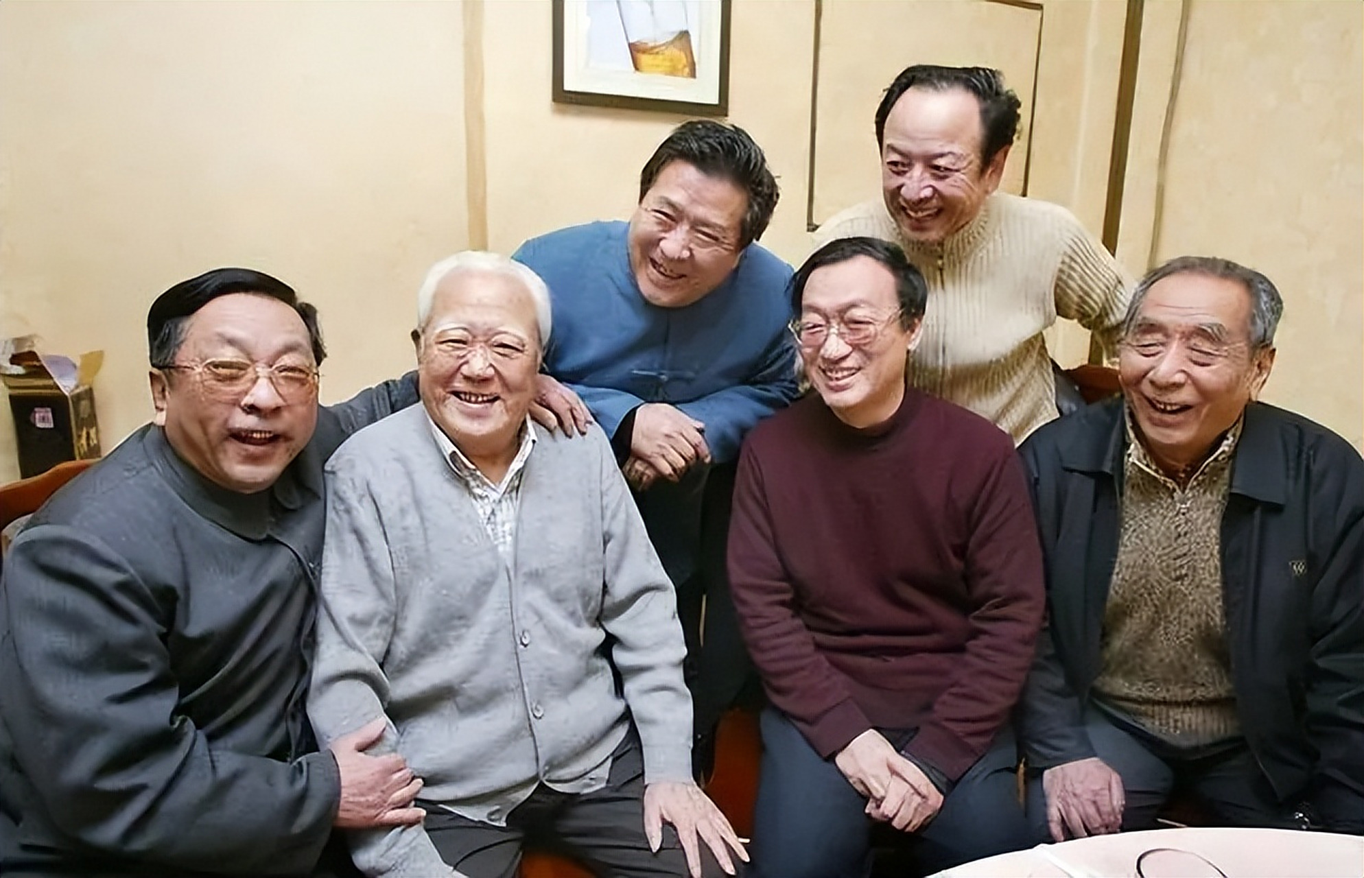 相声演员刘俊杰,回忆师傅苏文茂说,有一次过节,我给老师买了两条大