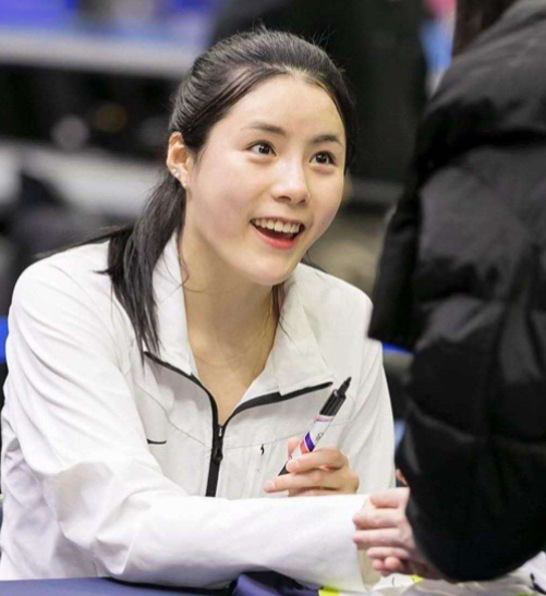 天使面孔恶魔心肠!韩国排球美女李多英,甜美外表下藏着惊人秘密