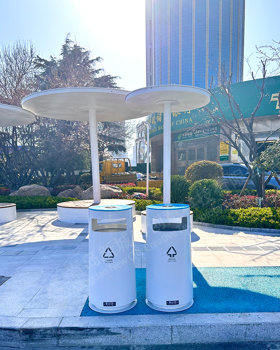 户外分类不锈钢垃圾桶:环保,美观,实用的城市垃圾处理方案