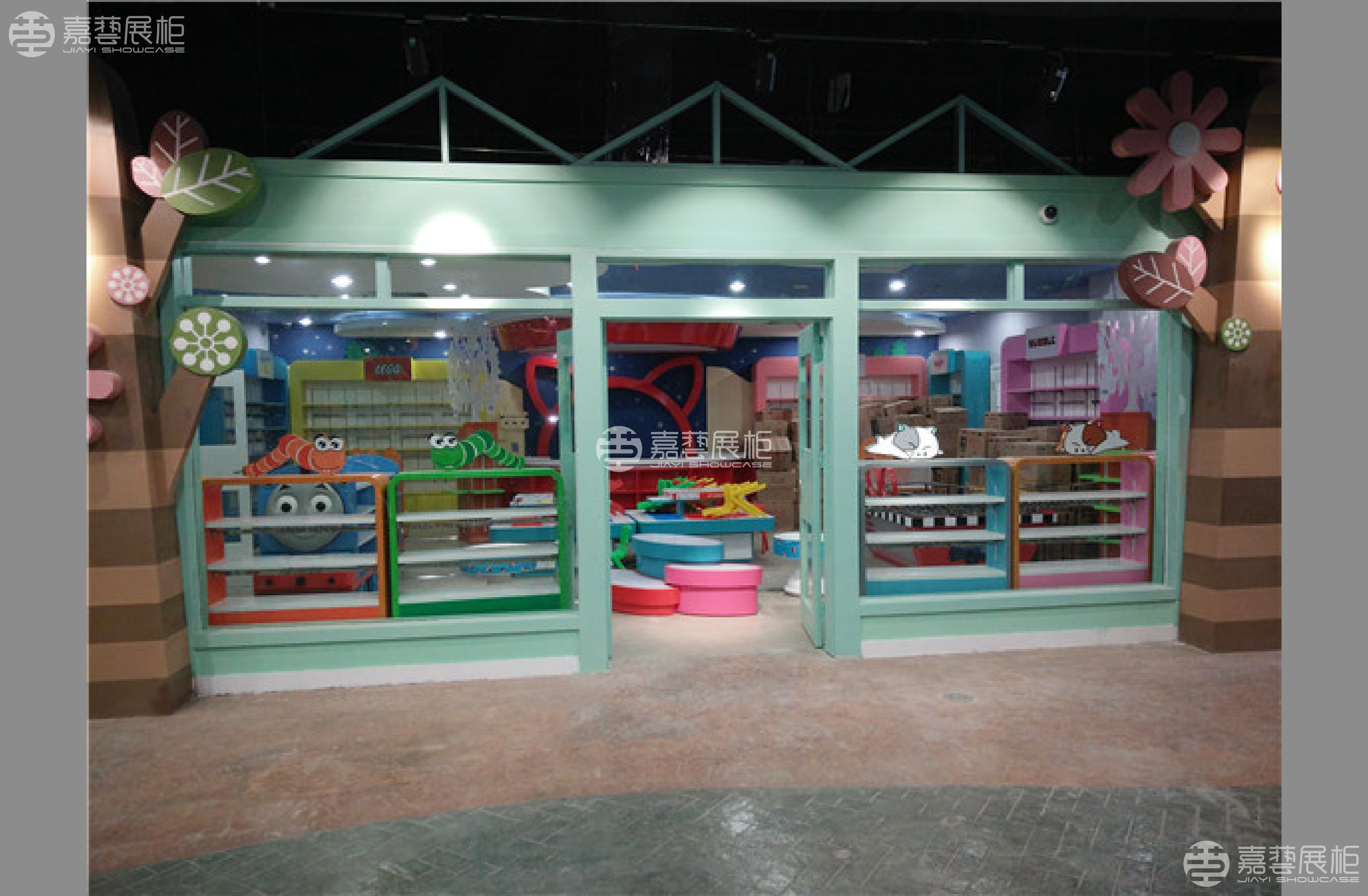 创新母婴店展柜设计:吸引并留住顾客的目光