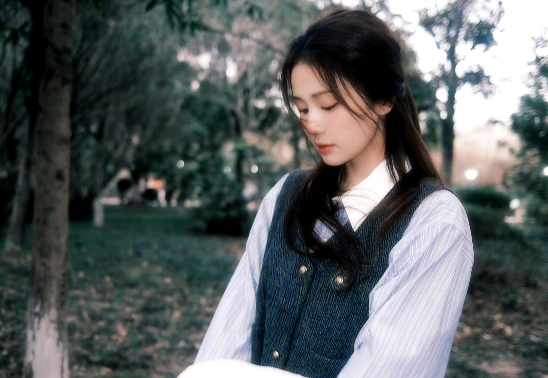 白鹿森系照片,真是仿佛和大自然融合到一起!