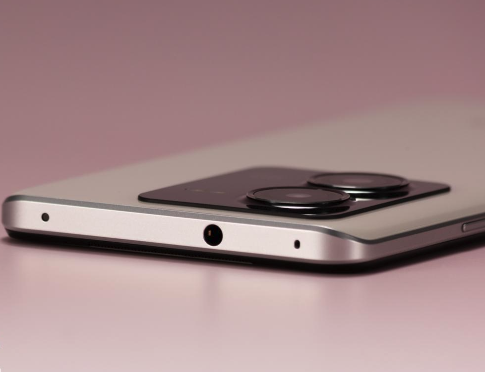 12gb 256gb 120w ois光学防抖,4nm高性能手机,突降到1556元