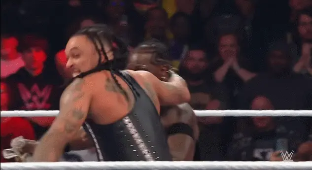 WWE RAW第1600期图文战报