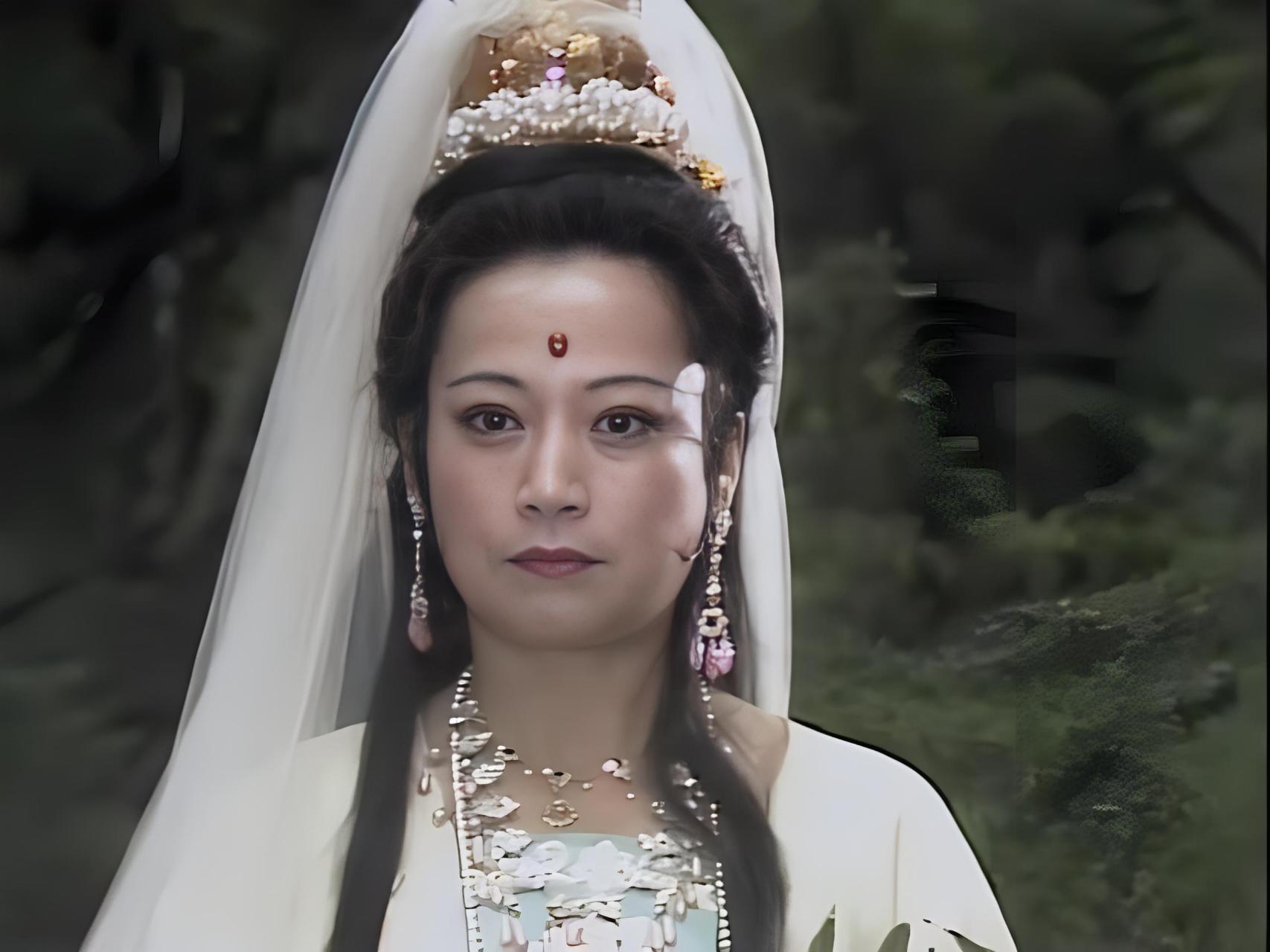 揭秘观音菩萨未封佛的传奇秘事  你是否曾好奇,法力无边,慈悲为怀的