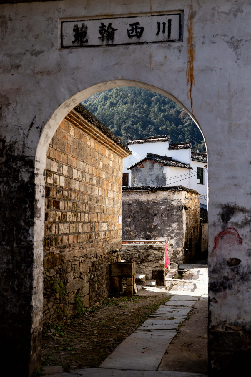 婺源最神奇的古村非它莫属,沱川乡的篁村,大家心中古徽州文化有的元素