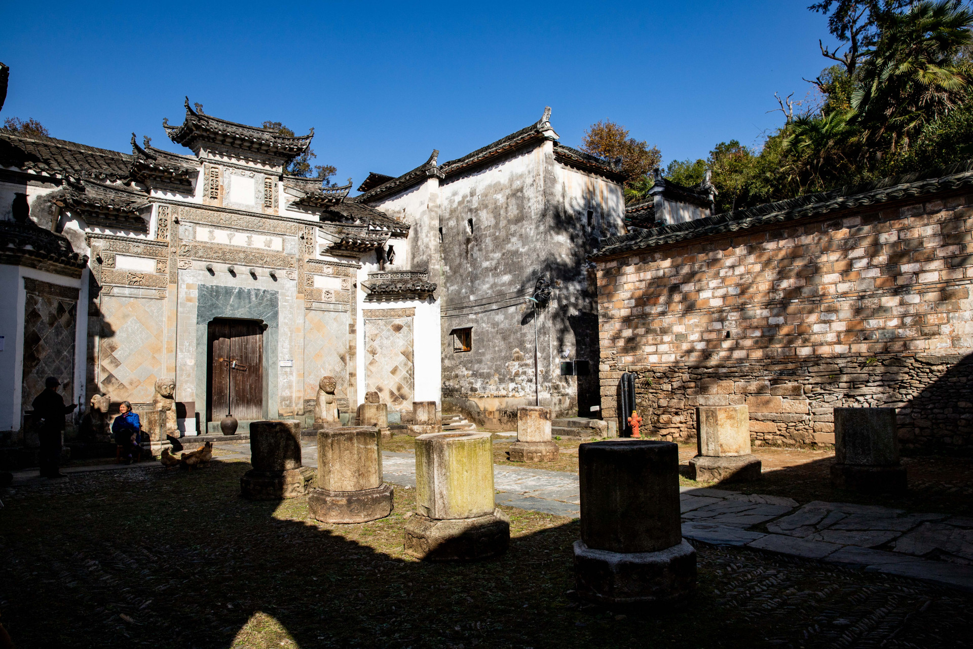 婺源最神奇的古村非它莫属,沱川乡的篁村,大家心中古徽州文化有的元素