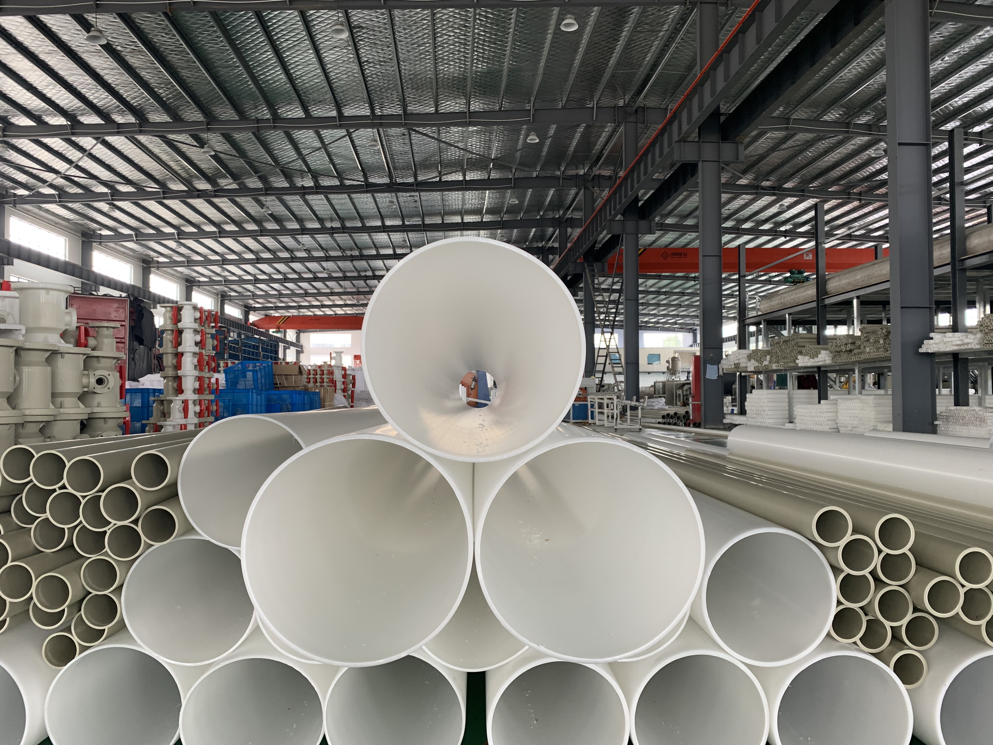 pp风管粘接剂在内外均匀涂抹