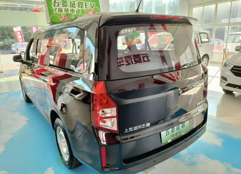 五菱征程ev到店,7/8/9座都有,360km续航还带快充,售14.58万起