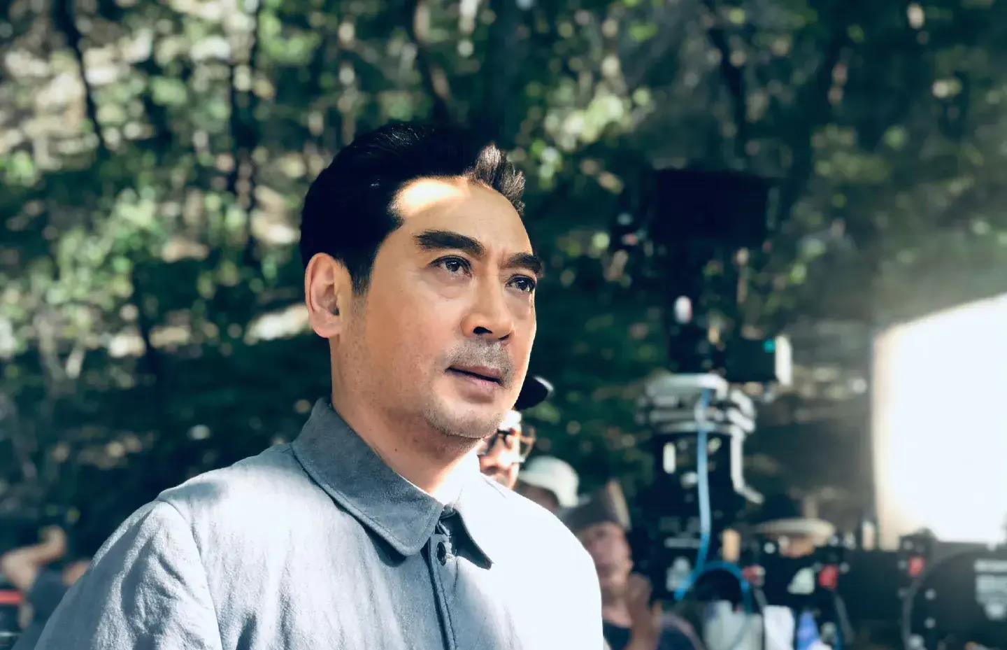 演员刘劲:娶初恋为妻,婚后生一女,为何回家后不爱说话