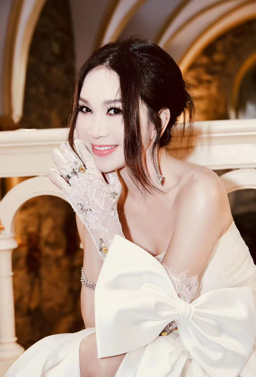 最美妲己温碧霞