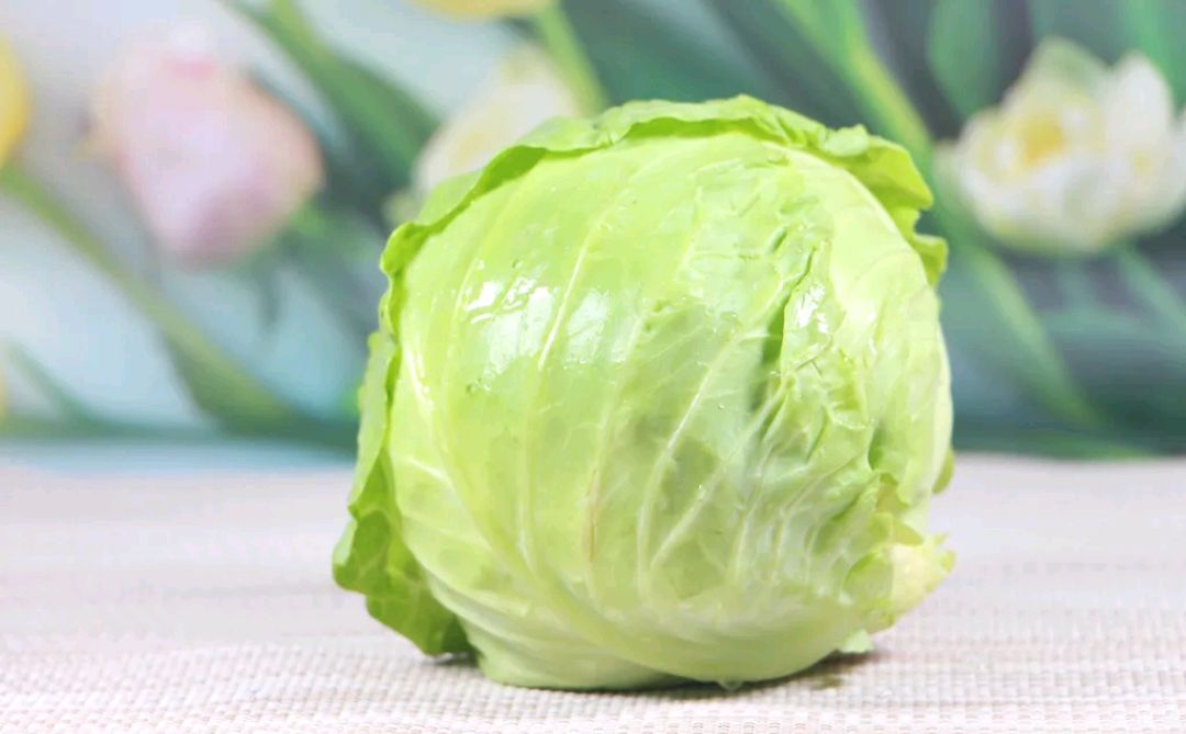 包菜堪称"天然胃药",生吃爽脆,熟吃够味