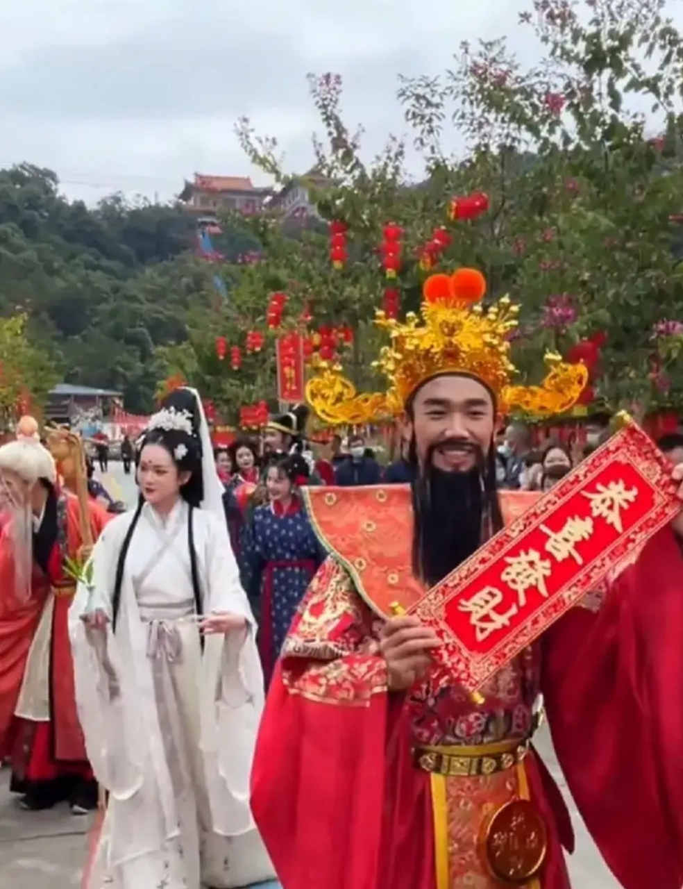 广东观音山的第十次征联,让人震惊!
