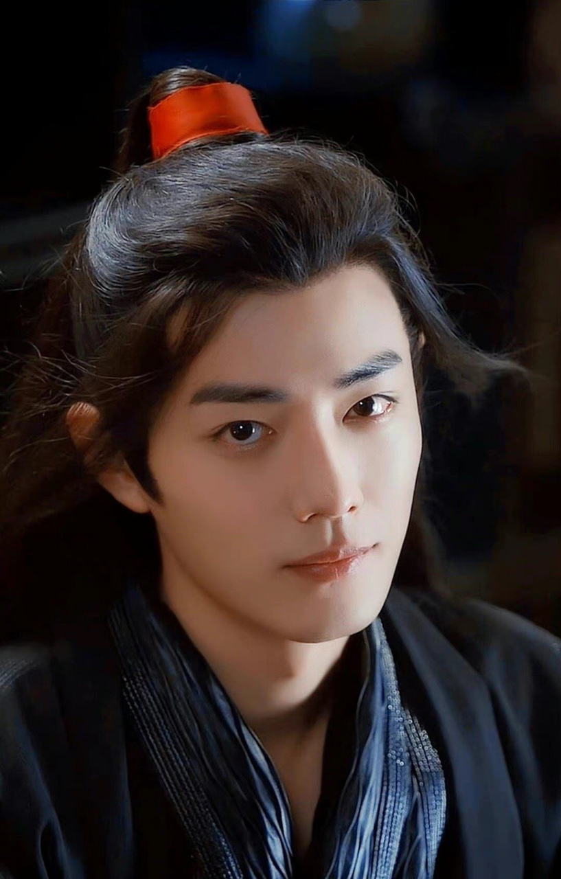 2024我想说# 肖战《陈情令》的魏无羡:恣意潇洒少年郎,一剑一笛走