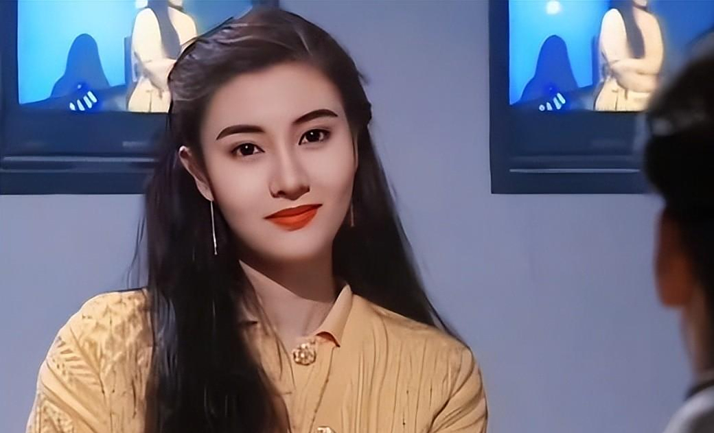 54岁李嘉欣露面!状态苍老不敢认,颜值断崖下滑,老公举动显宠溺