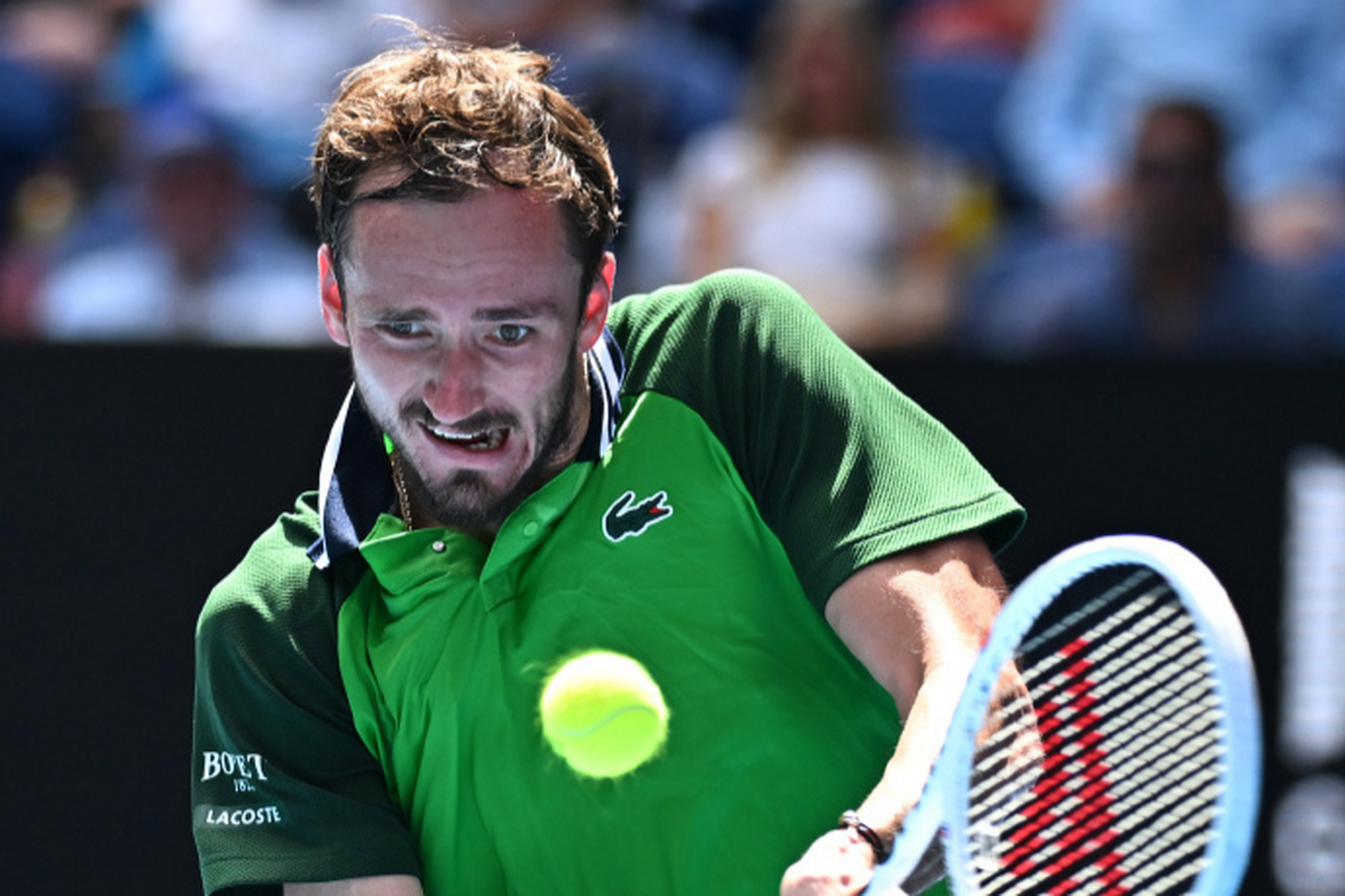 梅总澳网1/4决赛艰苦胜出,体力耗尽前途未卜!德约科维奇之路待学究.