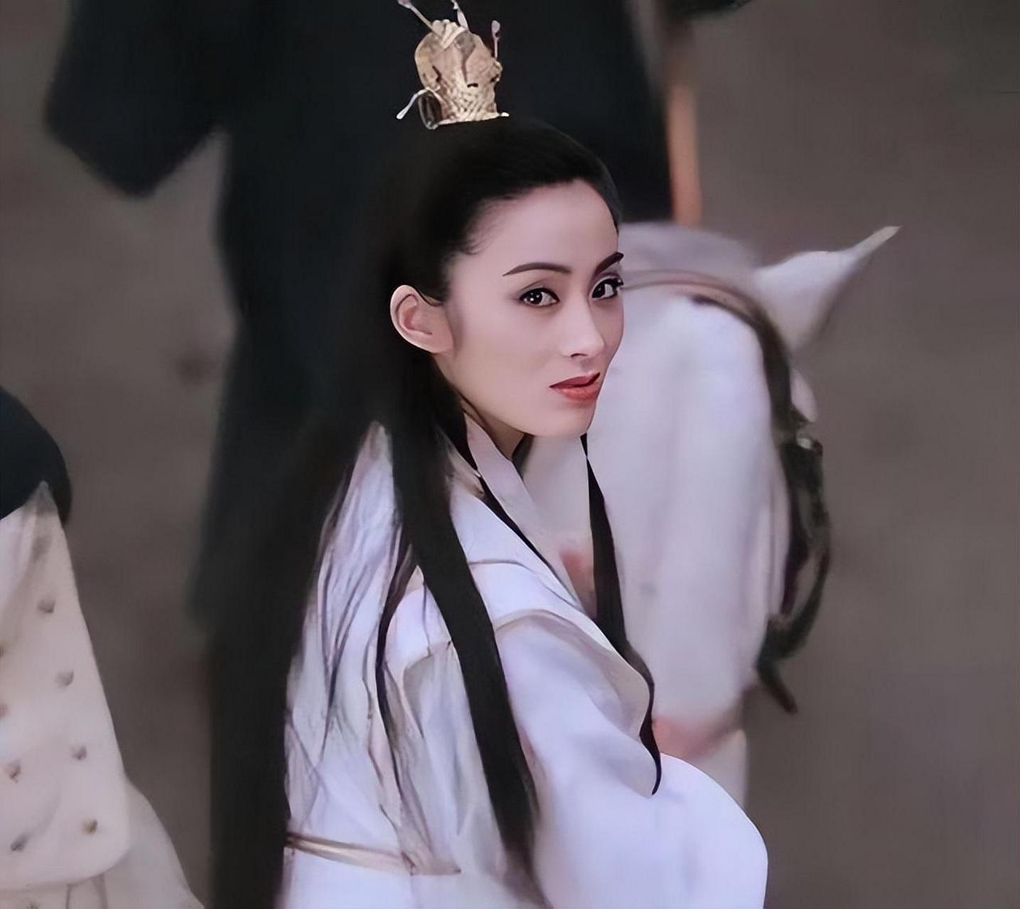 《倚天屠龙记之魔教教主》回眸惊艳,与刘德华,周润发等巨星合作.