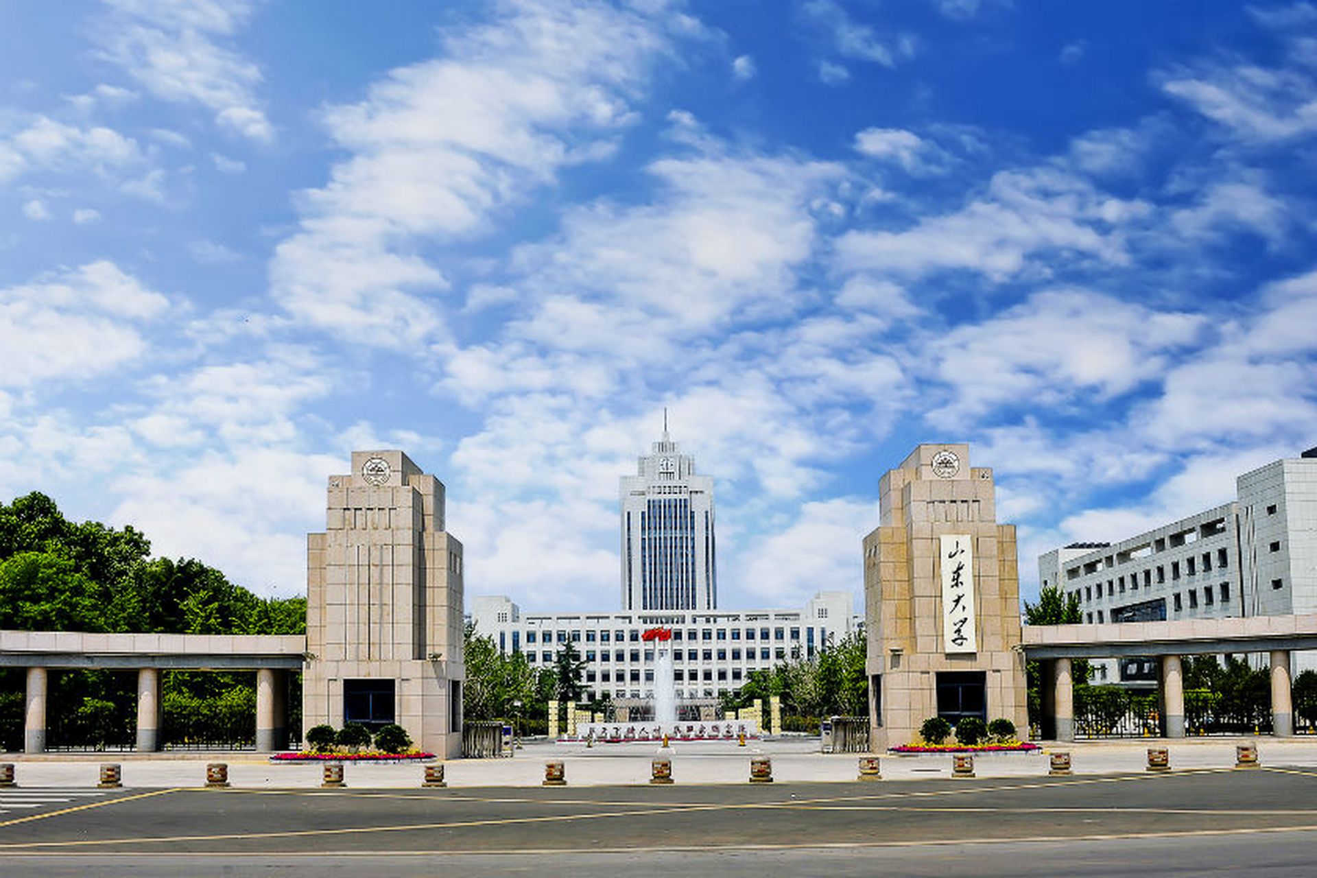 山东985大学图片