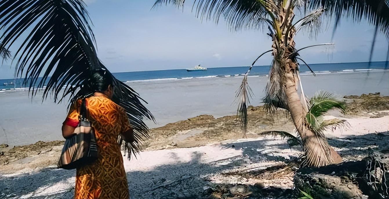 回顾托克劳群岛:由三个珊瑚岛组成,当地人的生活每天都像"度假"